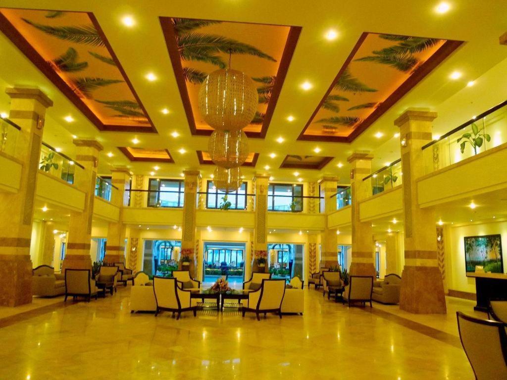 Olalani Resort & Condotel Дананг Екстер'єр фото