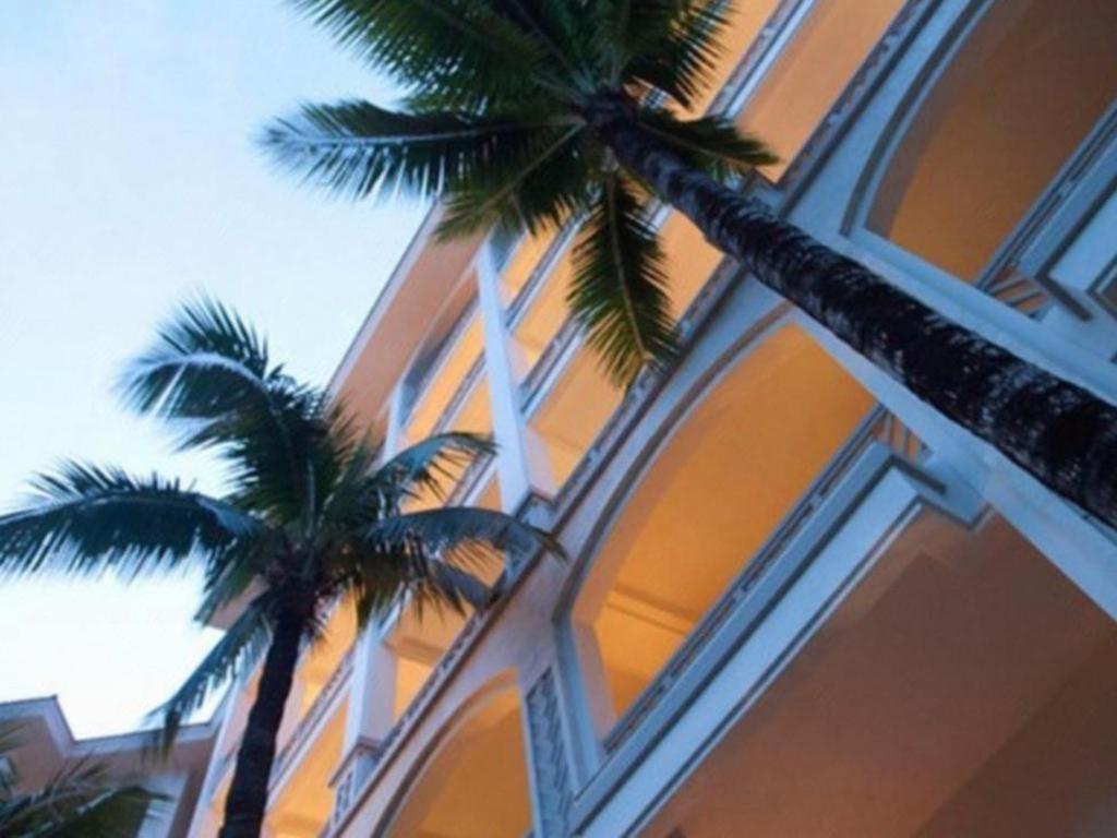 Olalani Resort & Condotel Дананг Екстер'єр фото