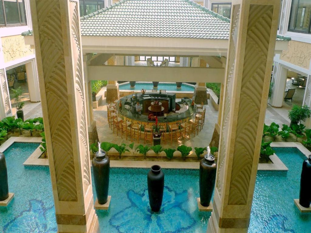 Olalani Resort & Condotel Дананг Екстер'єр фото