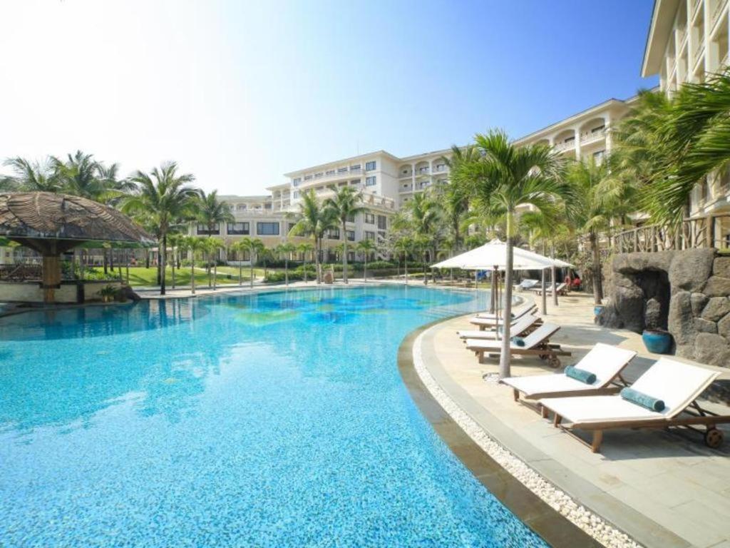 Olalani Resort & Condotel Дананг Екстер'єр фото