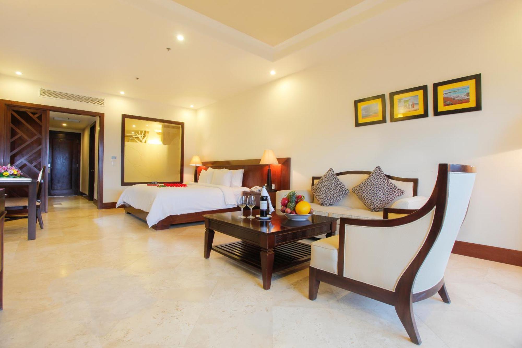 Olalani Resort & Condotel Дананг Екстер'єр фото